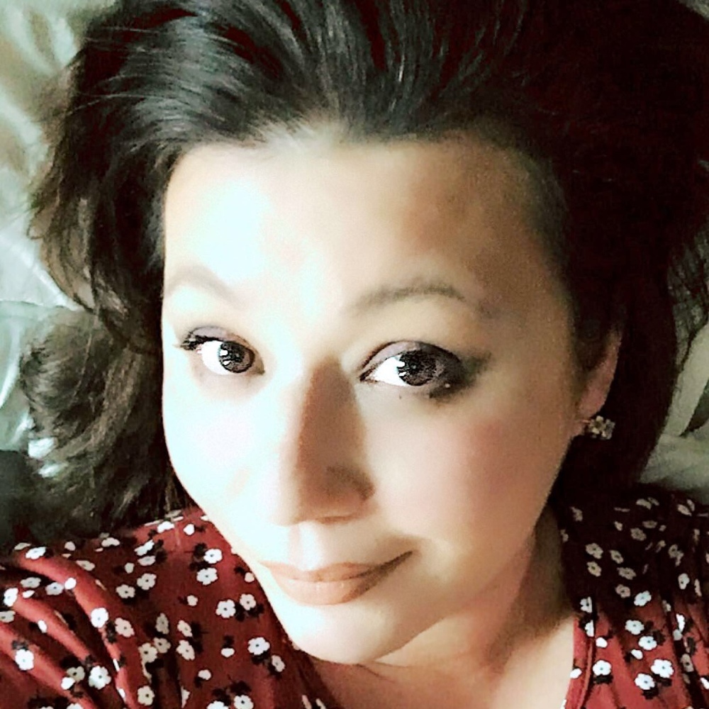 Meet your Posher, Posh